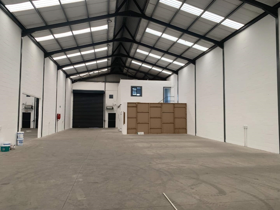 To Let Commercial Property for Rent in Rivergate Western Cape